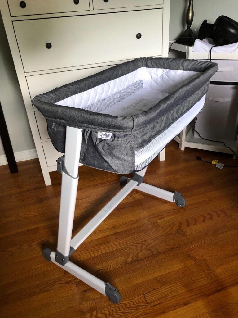 Simmons Bassinet Review: Adjustable Height & Portable. Is It Worth It?